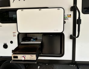 Forest River RV Wildwood X-Lite 263BHXL