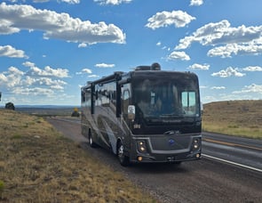 Holiday Rambler Navigator 38N