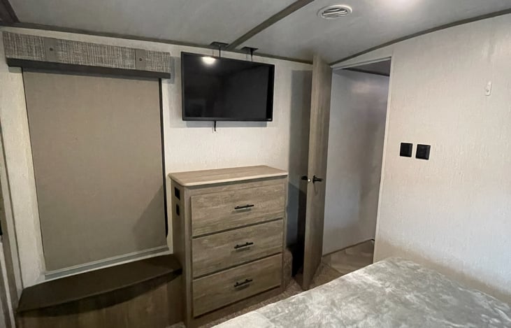 Front bedroom TV