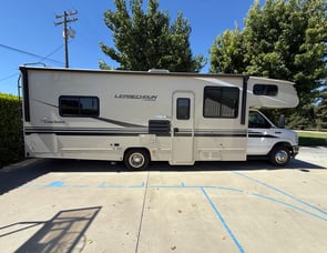 Coachmen RV Leprechaun 270QB Ford 450