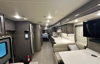 2022 Thor Palazzo 33.6 Diesel Class A