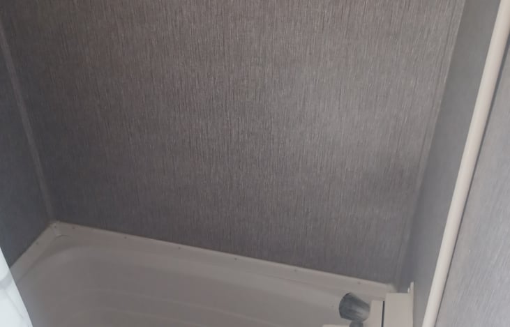 Bathtub/Shower