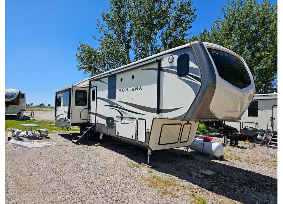 Fifth Wheel rentals in Pearl