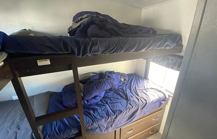 Back bunk bed