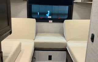 2021 Jayco Melbourne Prestige 24T