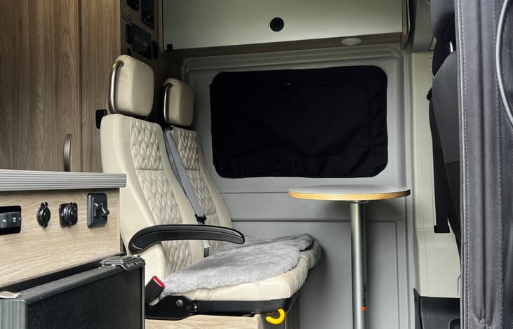 Passenger seating. Removable
Table stores easily Benin’s the passsenger seats.