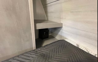 Bunkhouse 2022 Dutchmen Kodiak Ultra Lite 283BHSL