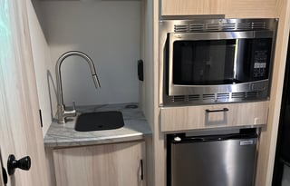 Dream - Lightweight. Off-Grid Ready.