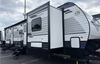 Brand New 38ft 2 bedroom 2 bathroom