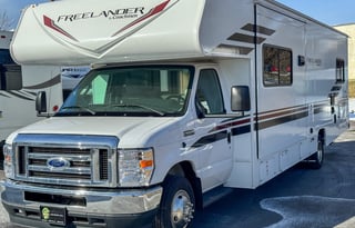 Freelander Luxury Bunk Class C