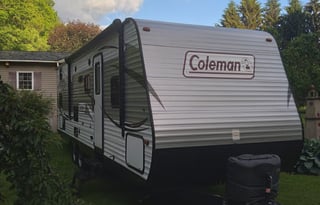 Mojo's 2017 Dutchmen Coleman Lantern Series