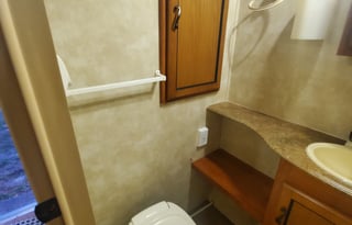 2011 Coachmen RV Freedom Express LTZ 232RBS