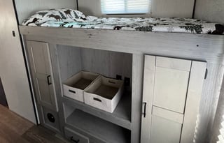 Mallard Bunkhouse (Delivery Only)