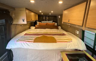 Fun, Comfy, Cozy 2017 Mercedes Benz 4x4 Sprinter