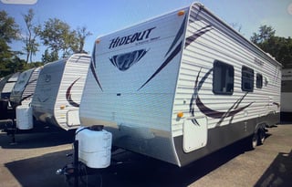 Super cute camper rental, fur babies welcome!