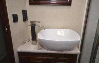 "BEAUTIFUL" 2018 Georgetown 38 ft Luxury RV