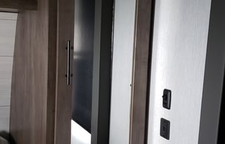 Bunkhouse & Lounge, Fully-Loaded & Turn-key Ready!