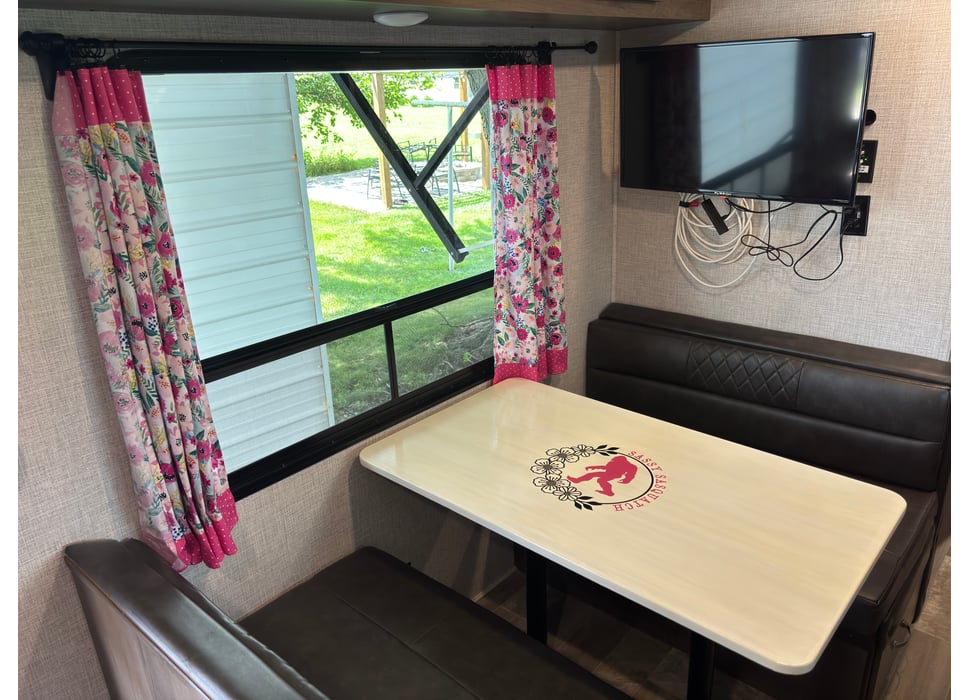 Travel Trailer rentals in Hope