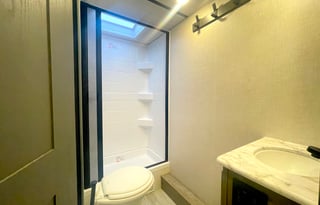 2023 BRAND NEW! Ultra light & easy-to-tow! Sleeps8