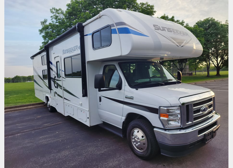 Class C Motor Home rentals in Morrow