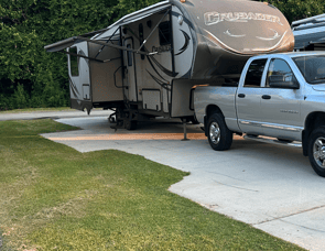 Prime Time RV Crusader 290RLT