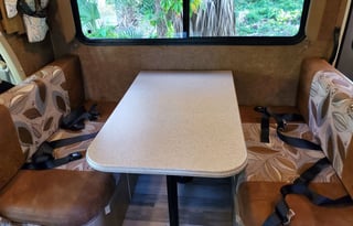 2016 Coachmen RV Freelander 32BH Ford 450