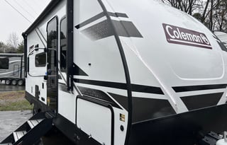 Ty and Torri’s RV Rental