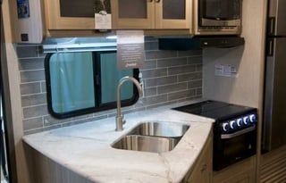 2022 Coachmen RV Freedom Express Ultra Lite 257BHS