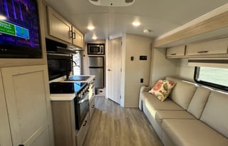 2023 Rockwood Geo Pro G19FBS Sleeps 4 Queen Bed!