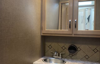 Unlimited miles! Class C!  Sleeps 6.