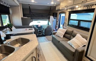 Midwest Glamper, 2023 Jayco Redhawk 31F