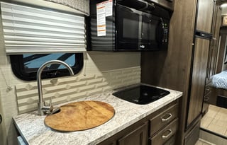 2019 Jayco Melbourne 24K