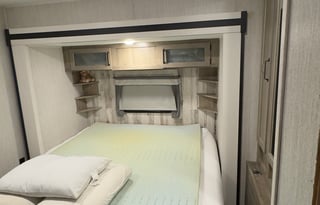 Palomino Puma Destination 39-PBQ