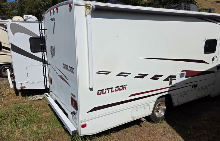 Side view with awing rolled up.