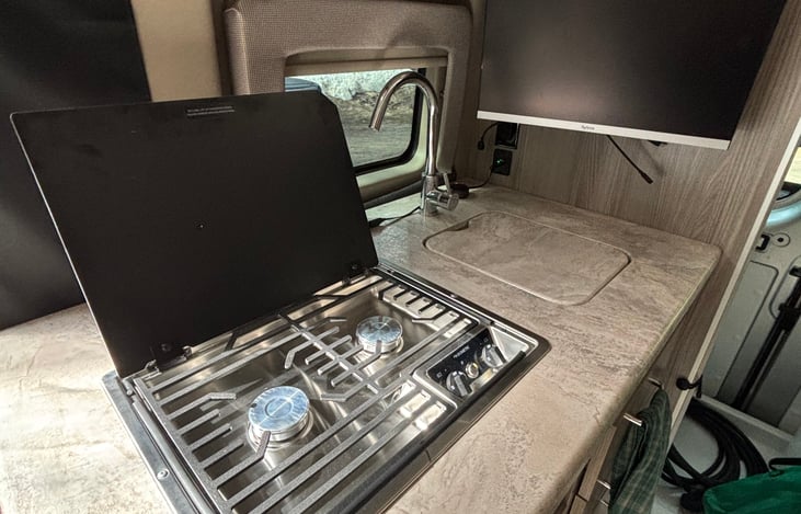 2 burner propane stove