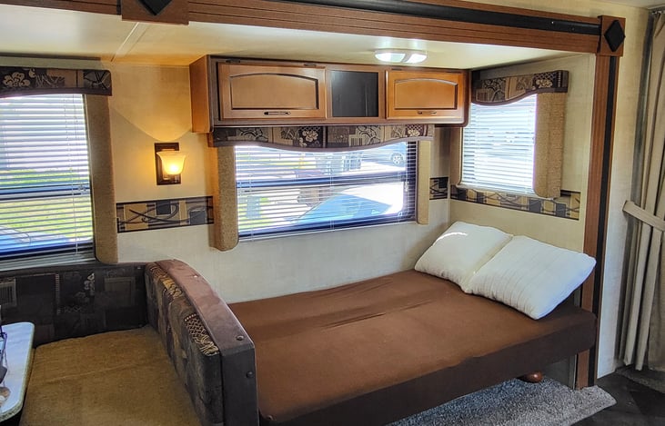 Turn your couch into a sleeper bed in no time.