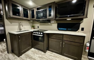 Spacious Grand Design Bunkhouse with Master Suite