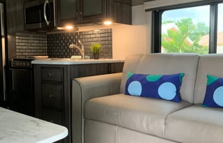 2021 HolidayR Admiral 29M Flexible pick up/dropoff