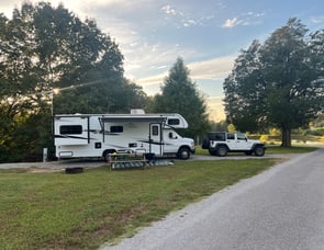 EAST TO WEST Entrada 2600DS