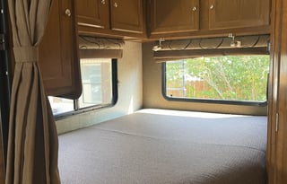 2018 Forest River Coachmen Leprechaun, Sleeps 8