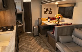 Turn Key stocked 33' bunk house travel Trailer