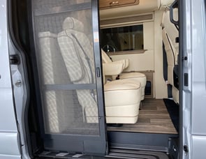 Mercedes Benz Sprinter 3500