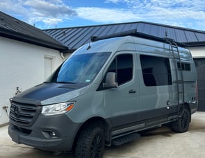 Storyteller Overland Storyteller Overland Stealth MODE 4x4