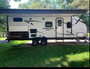 Prime Time RV Tracer Breeze 24DBS