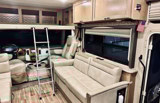 2018 Thor A.C.E. Class A | Sleeps 8 | 28Ft Long