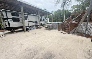 Keystone Bullet – On-Site Stay with Pool & Jacuzzi