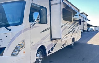 THOR MOTOR COACH ACE 30.3