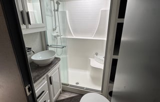 2021 Dutchmen RV Voltage 4205