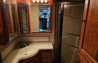 2008 Monaco Dynasty Squire IV