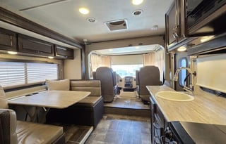 2017 Thor Motor Coach Vegas 25.4